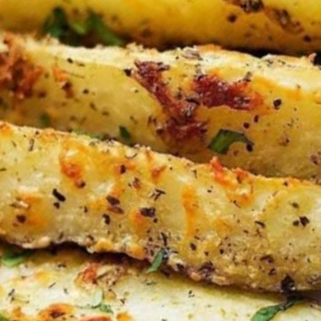 Logopit 1703427464044 compress65 BAKED GARLIC PARMESAN POTATO WEDGES